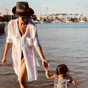 Meet your Posher, Santy